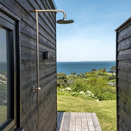 In With Sauna *